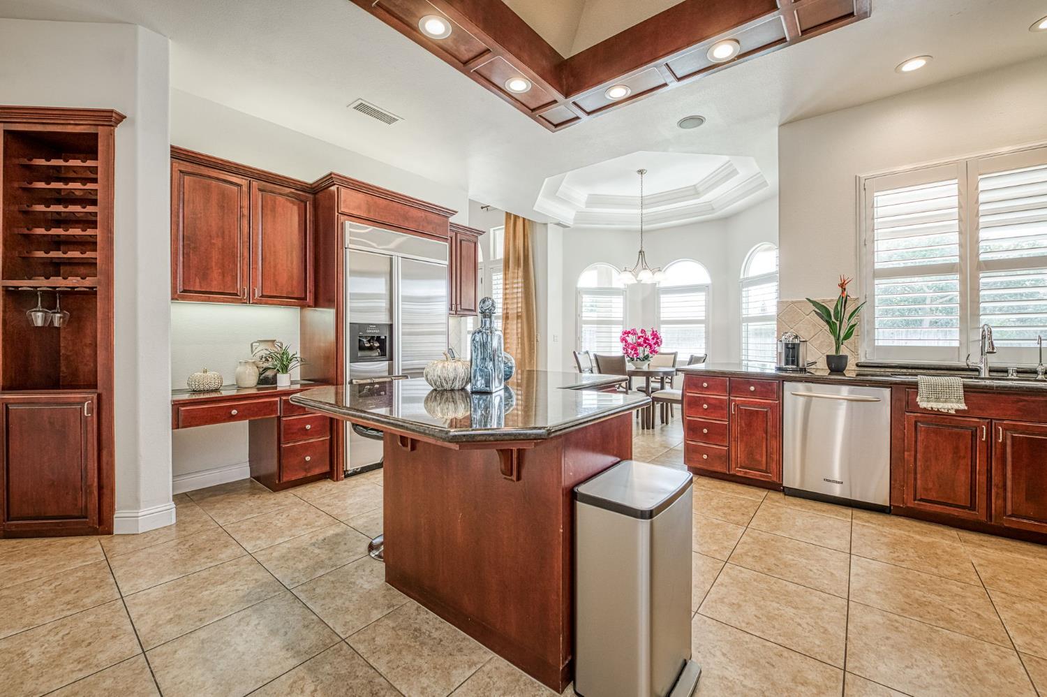 5651 N Caspian Ave, Fresno, CA 93723