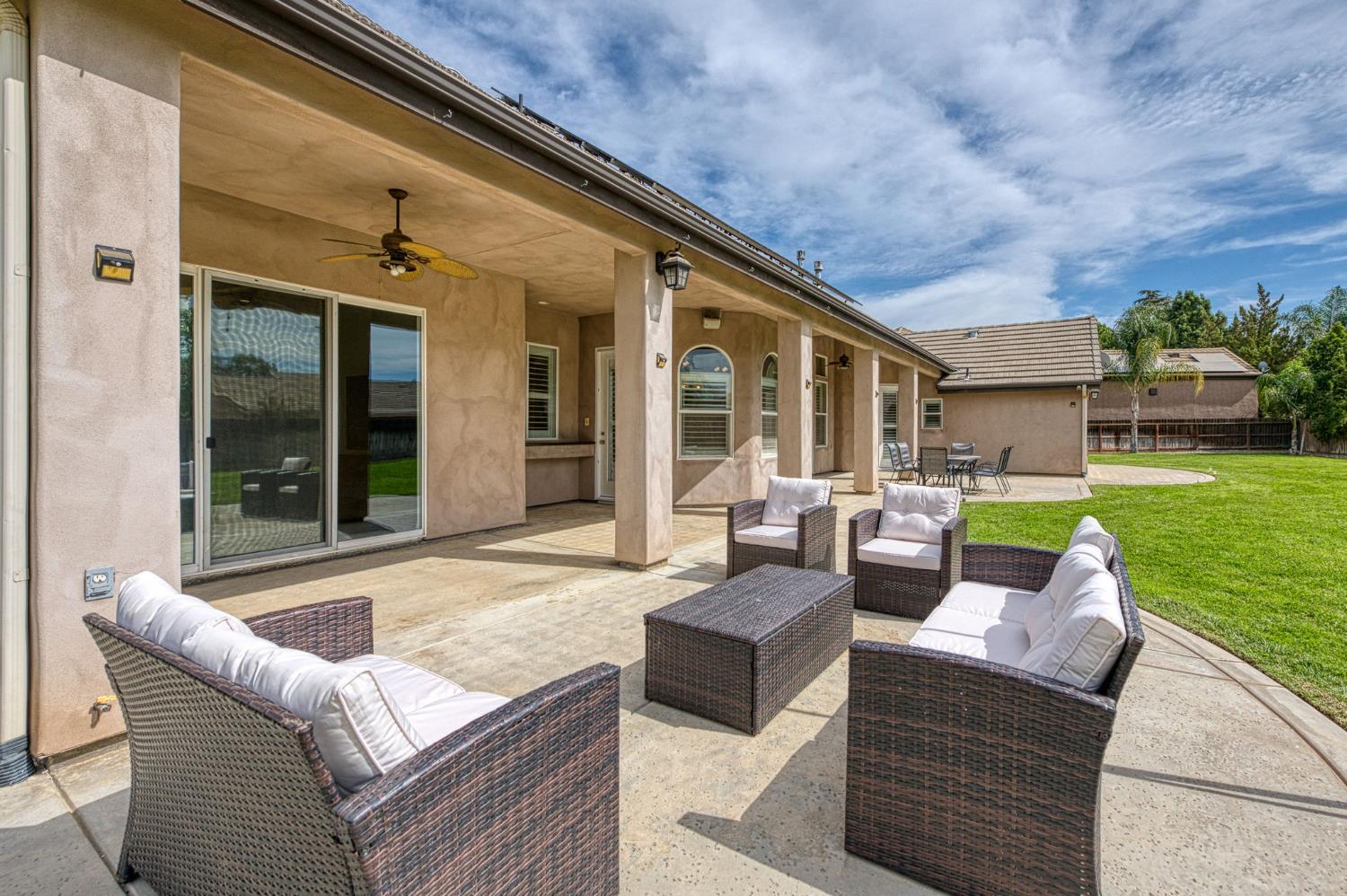 5651 N Caspian Ave, Fresno, CA 93723