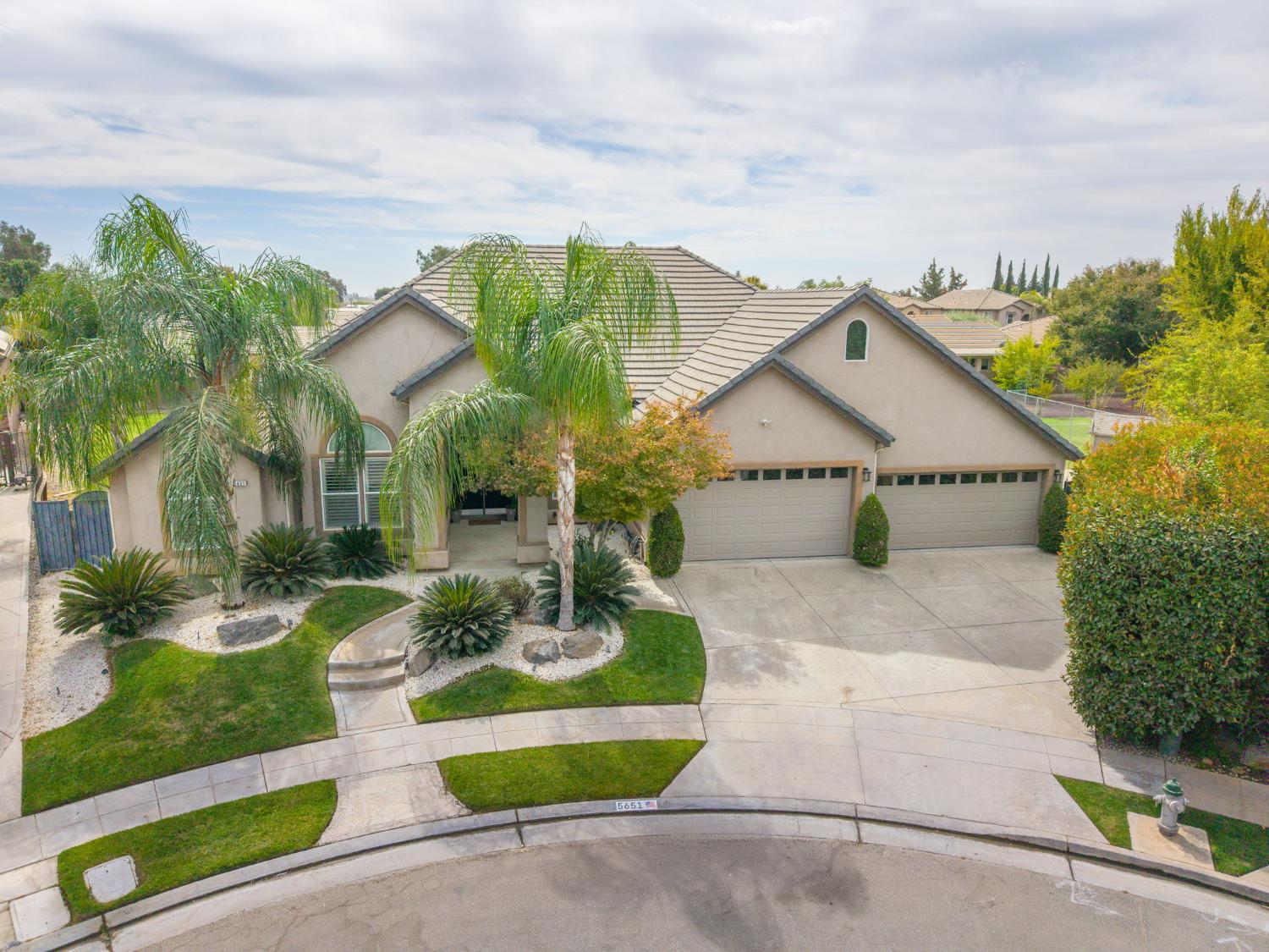 5651 N Caspian Ave, Fresno, CA 93723