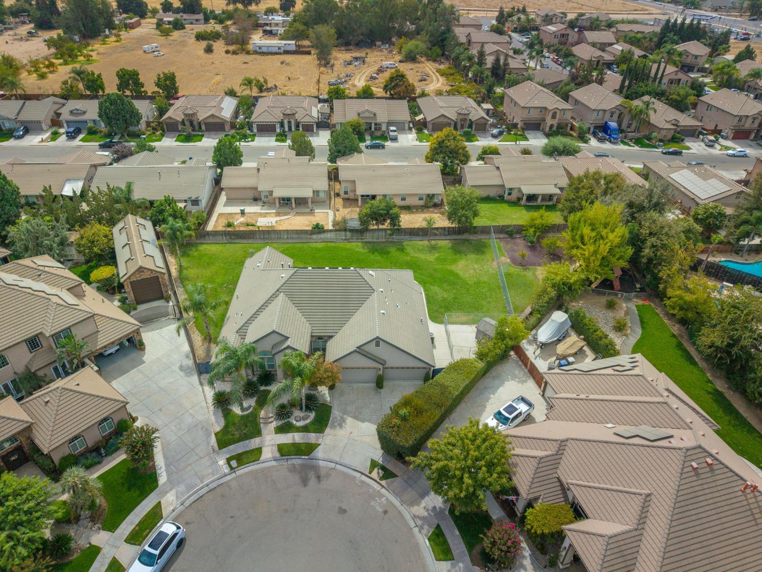 5651 N Caspian Ave, Fresno, CA 93723