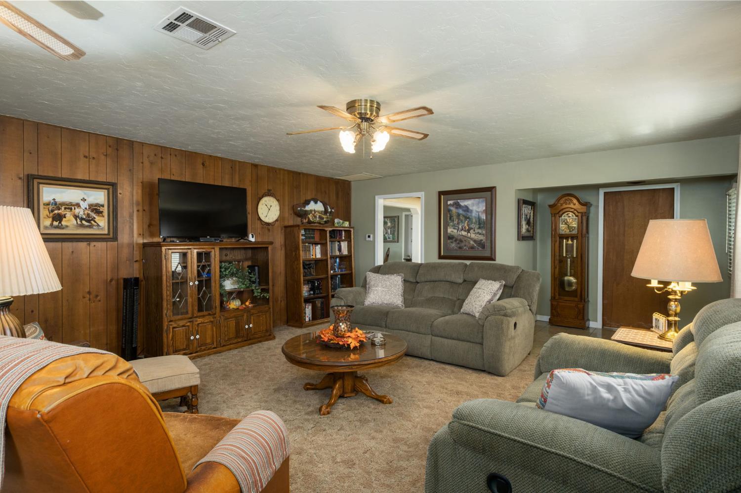 20673 Alva Ave, Riverdale, CA 93656