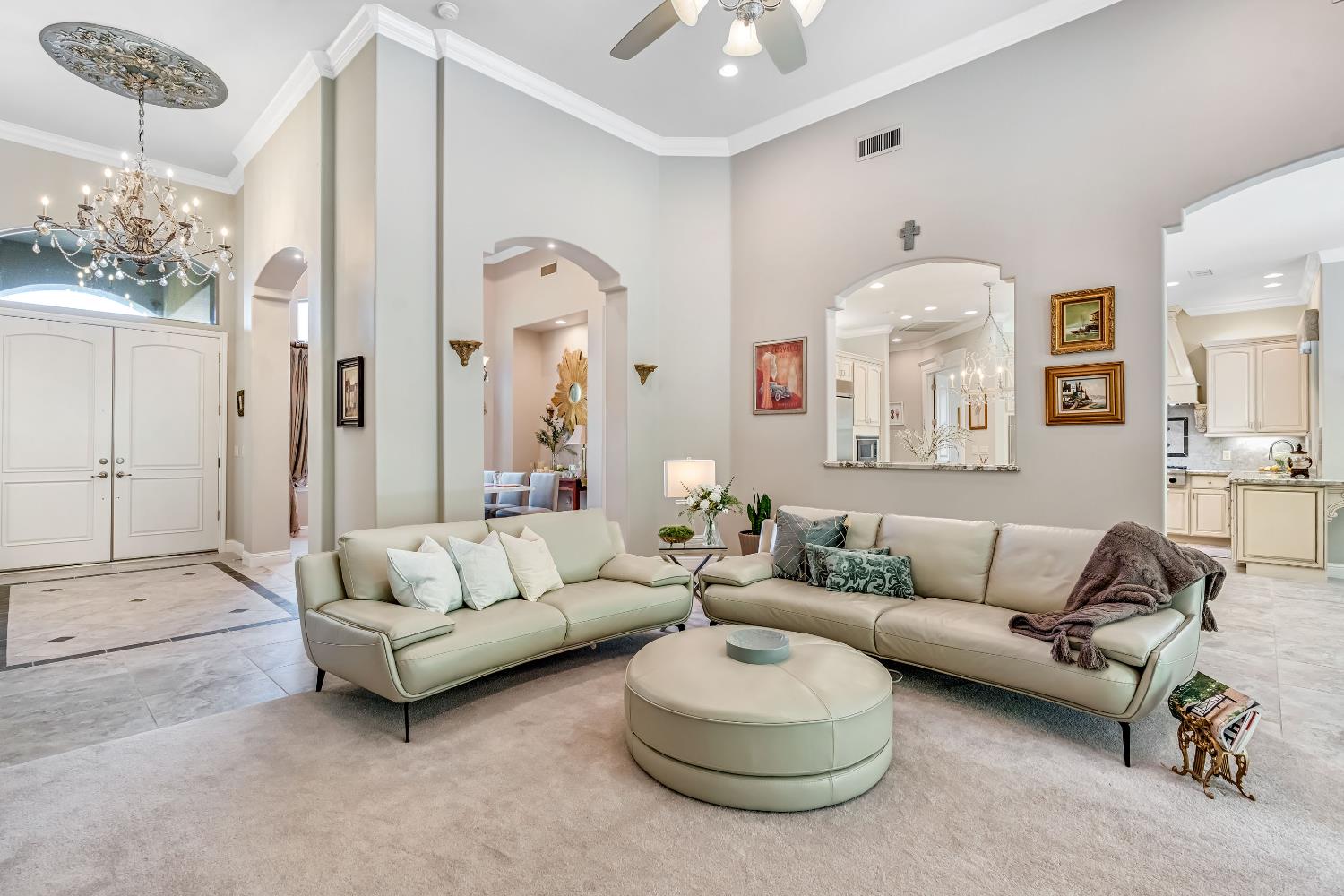 21844 Fairway Oaks Ln, Friant, CA 93626