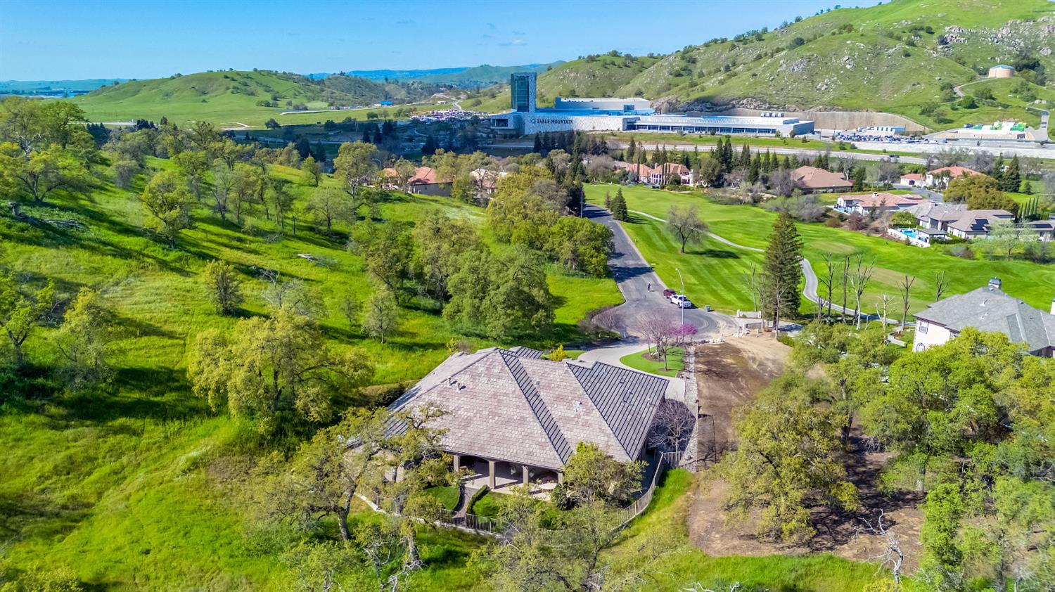 21844 Fairway Oaks Ln, Friant, CA 93626