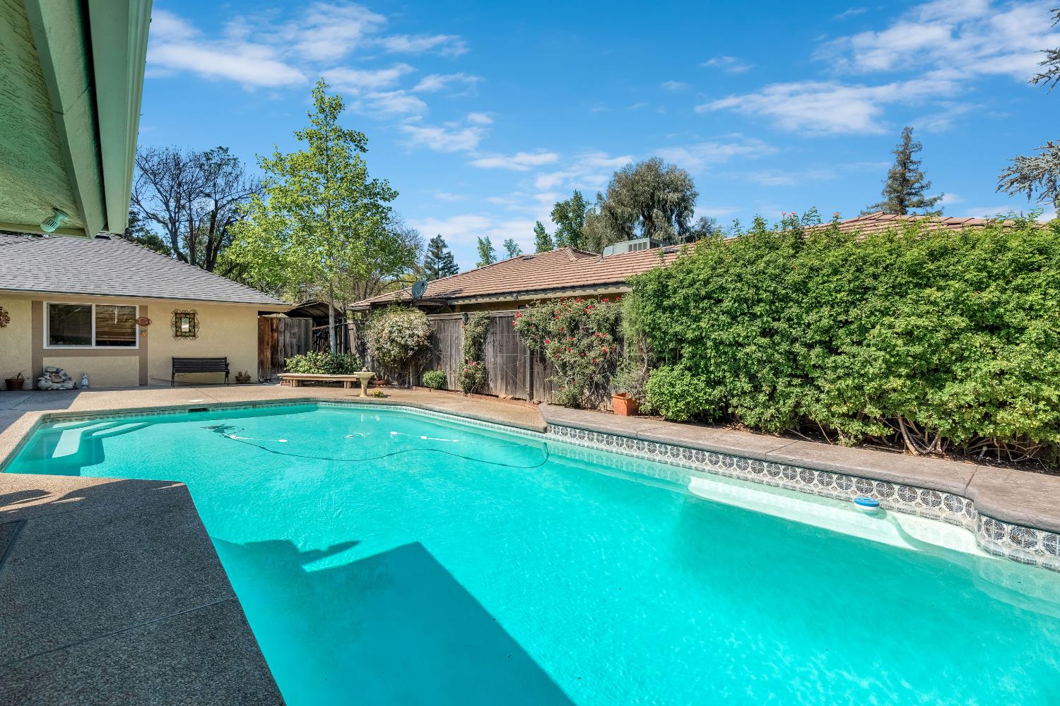 674 E Cole Ave, Fresno, CA 93720