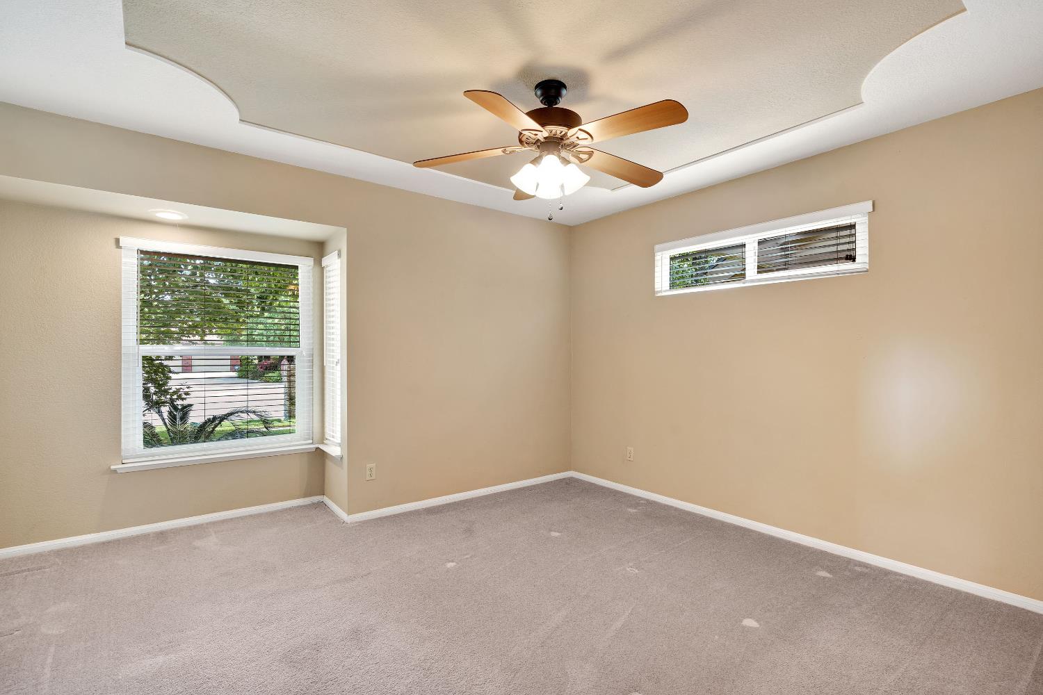 674 E Cole Ave, Fresno, CA 93720