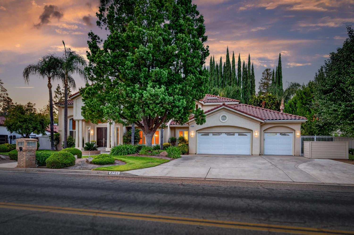 2754 W Alluvial, Fresno, CA 93711