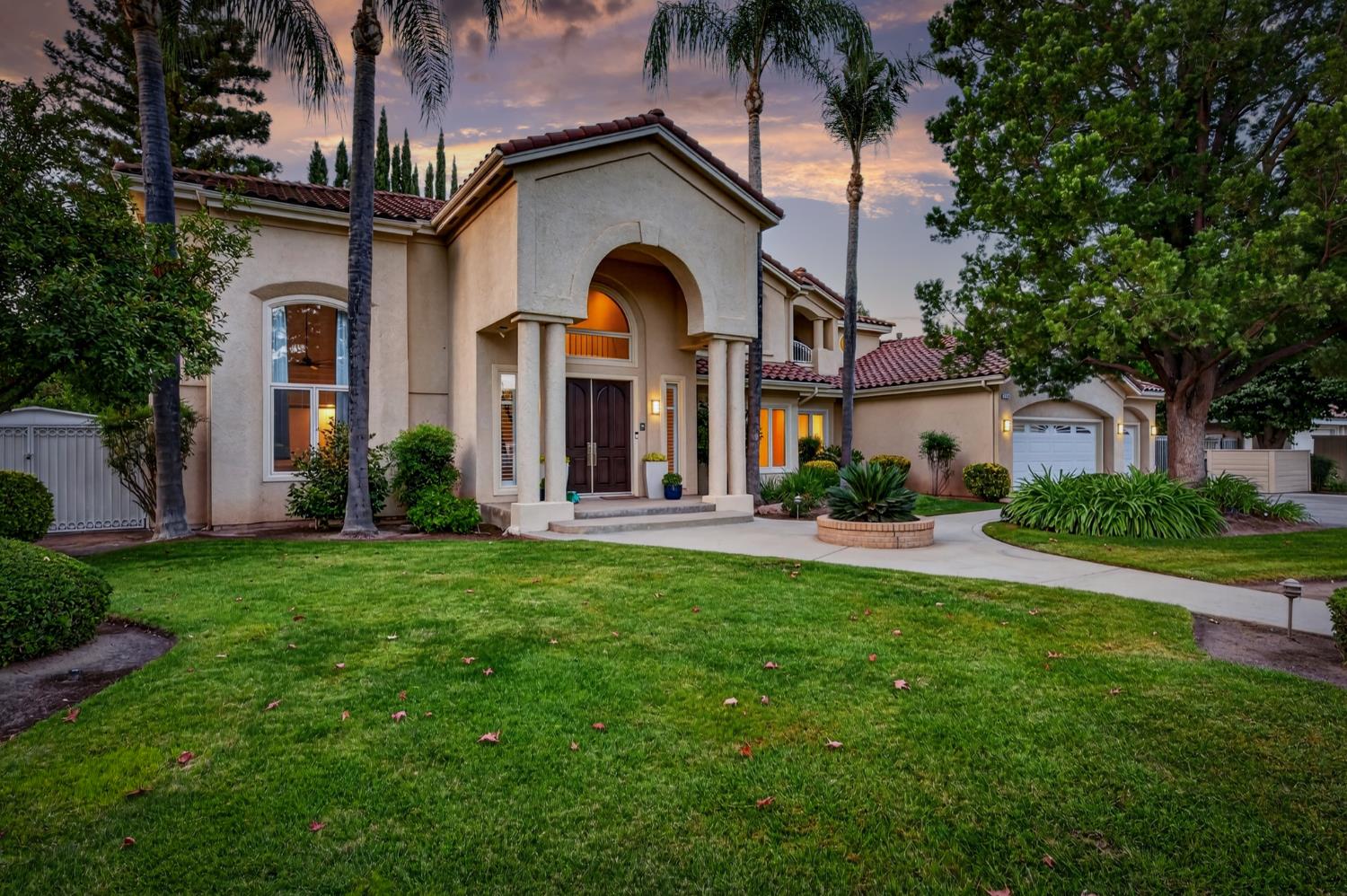 2754 W Alluvial, Fresno, CA 93711