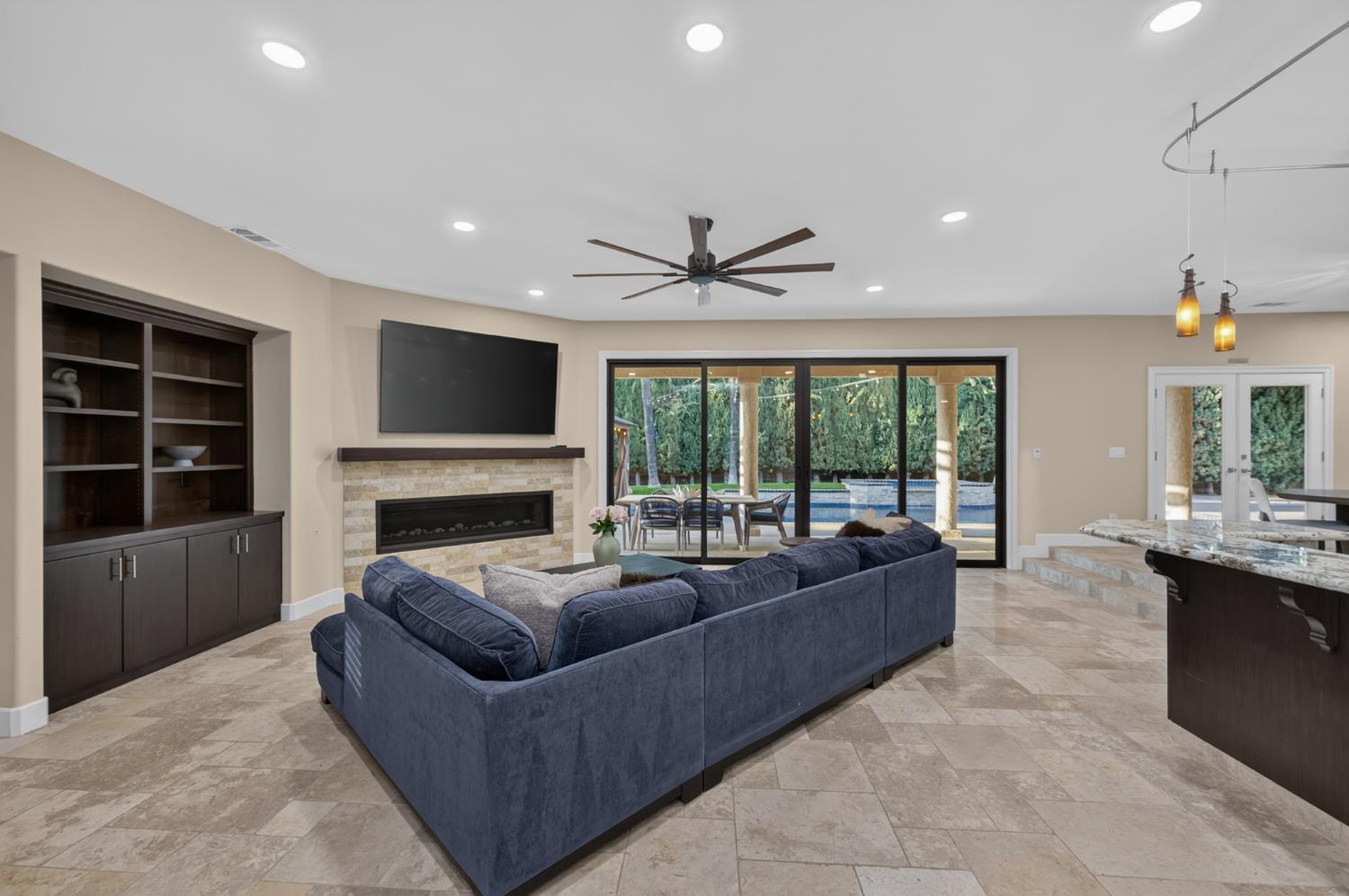 2754 W Alluvial, Fresno, CA 93711