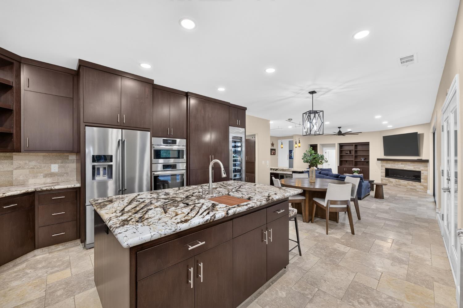 2754 W Alluvial, Fresno, CA 93711