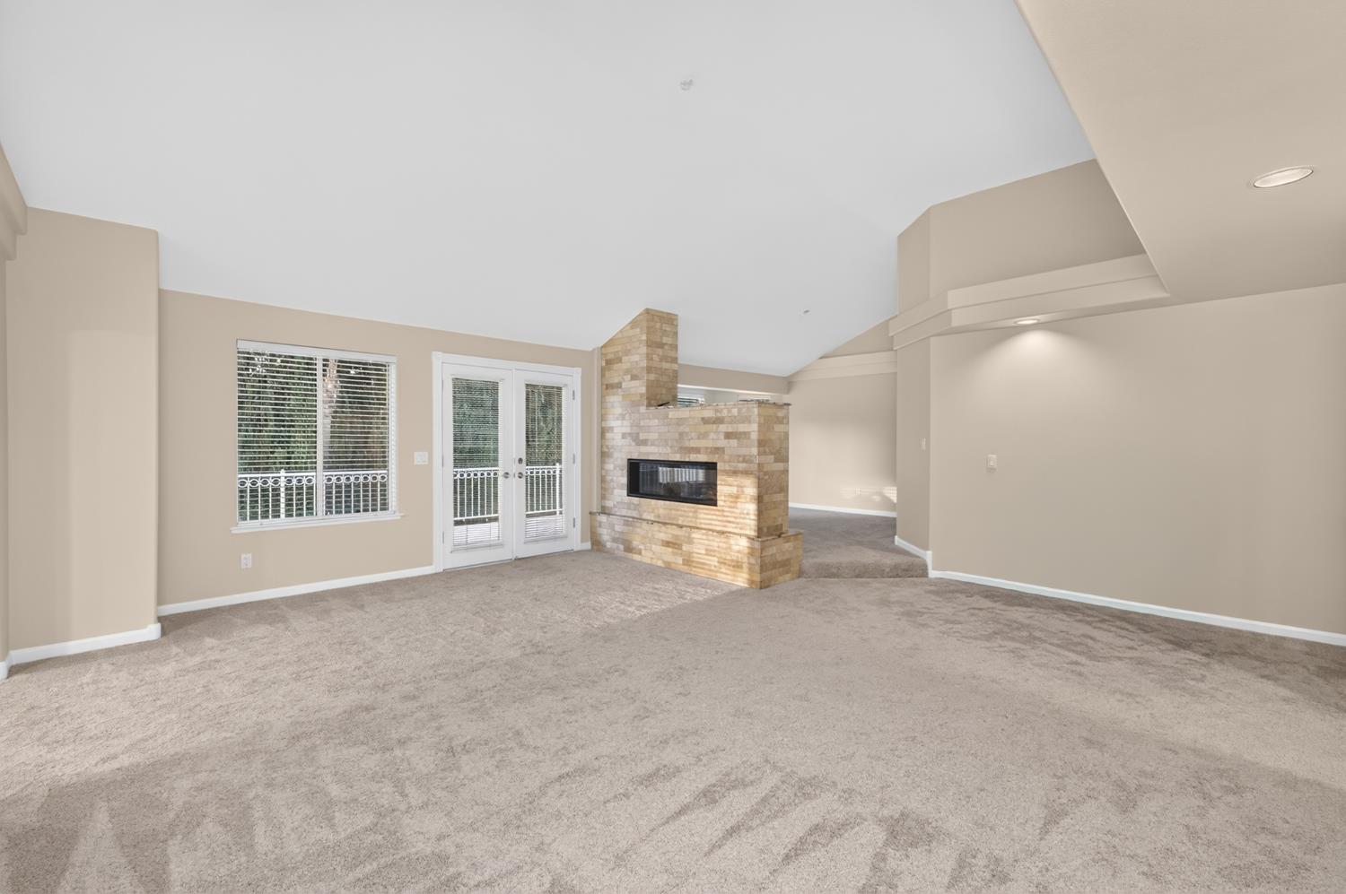 2754 W Alluvial, Fresno, CA 93711