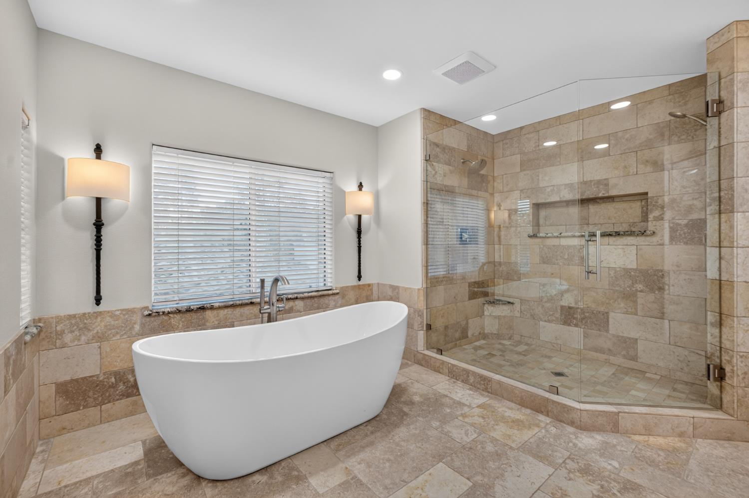 2754 W Alluvial, Fresno, CA 93711