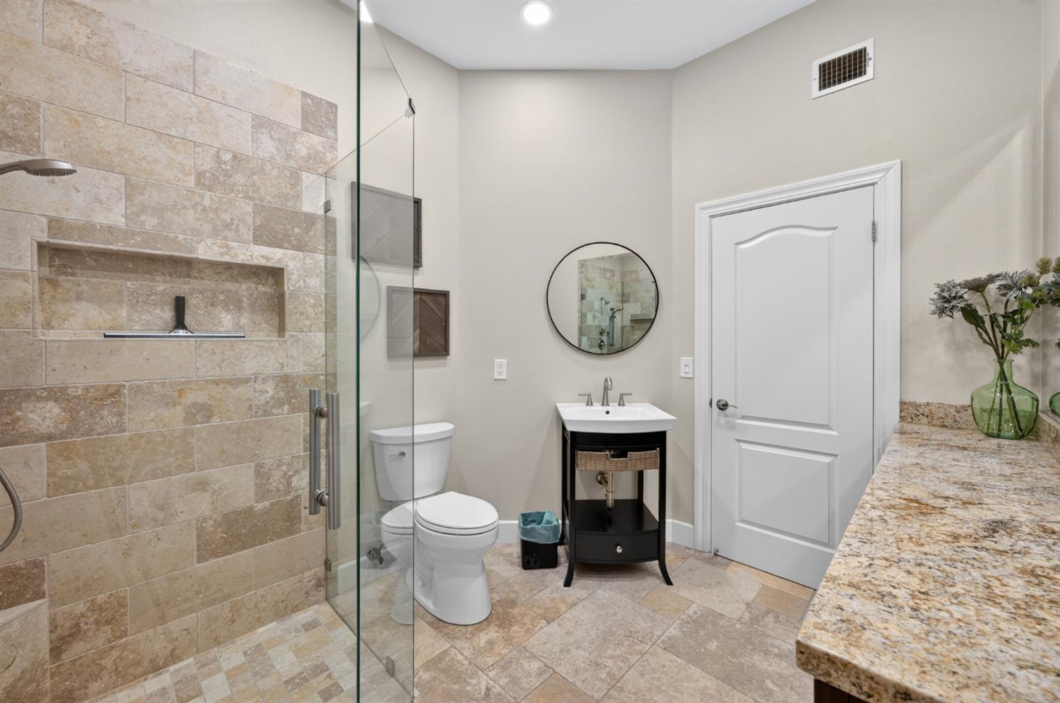 2754 W Alluvial, Fresno, CA 93711