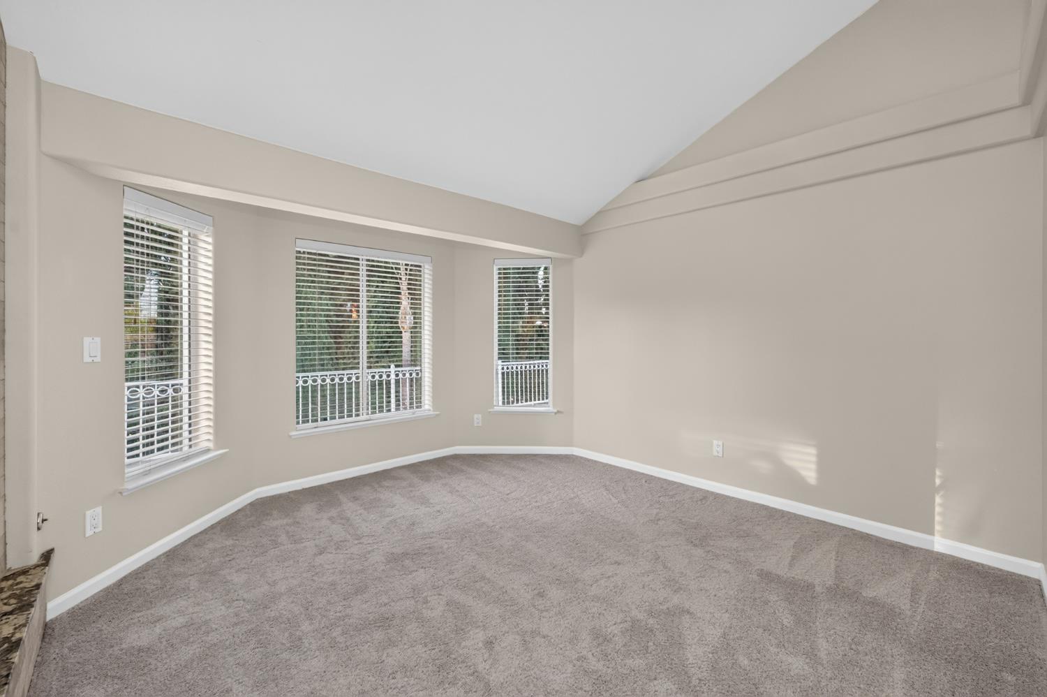 2754 W Alluvial, Fresno, CA 93711