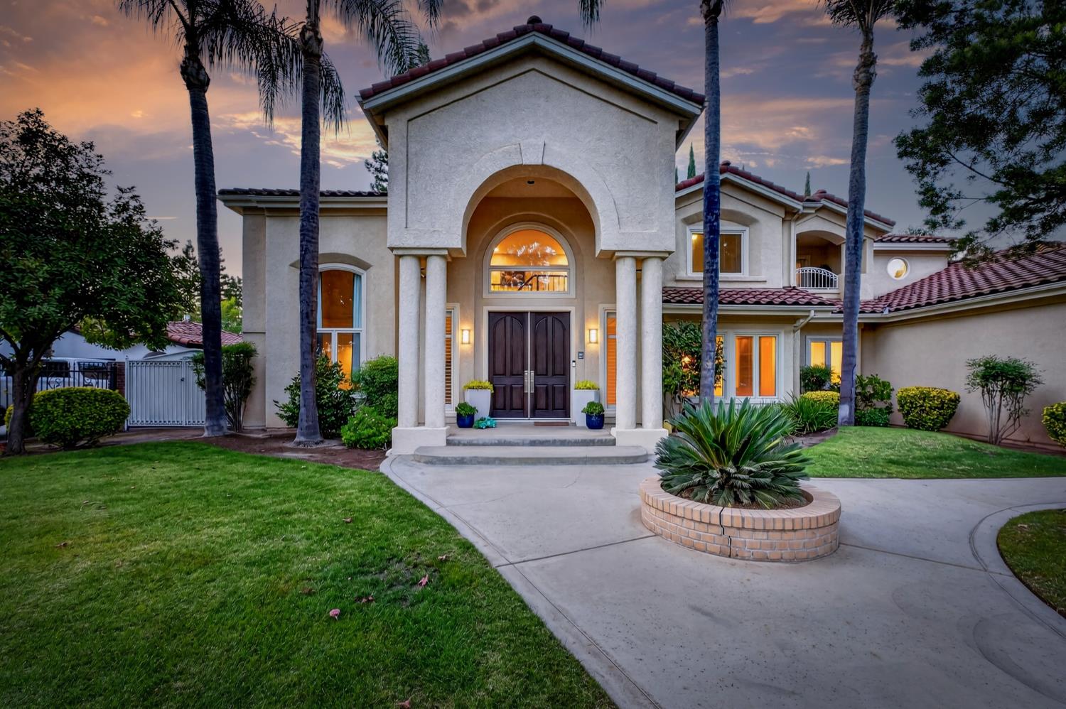 2754 W Alluvial, Fresno, CA 93711