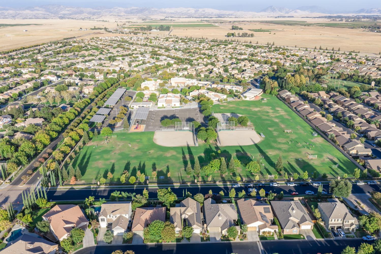 3141 Serena Ave, Clovis, CA 93619