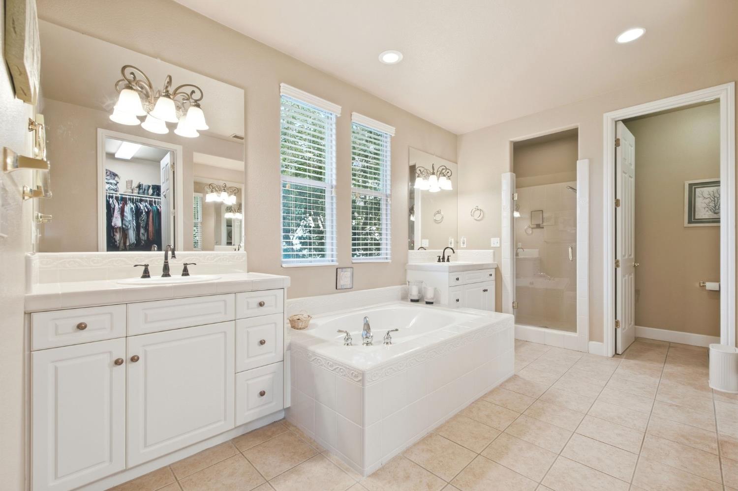 3141 Serena Ave, Clovis, CA 93619