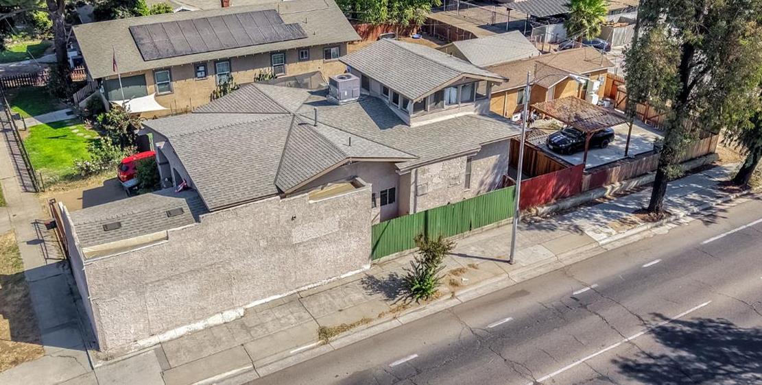 326 N 1st St, Fresno, CA 93702