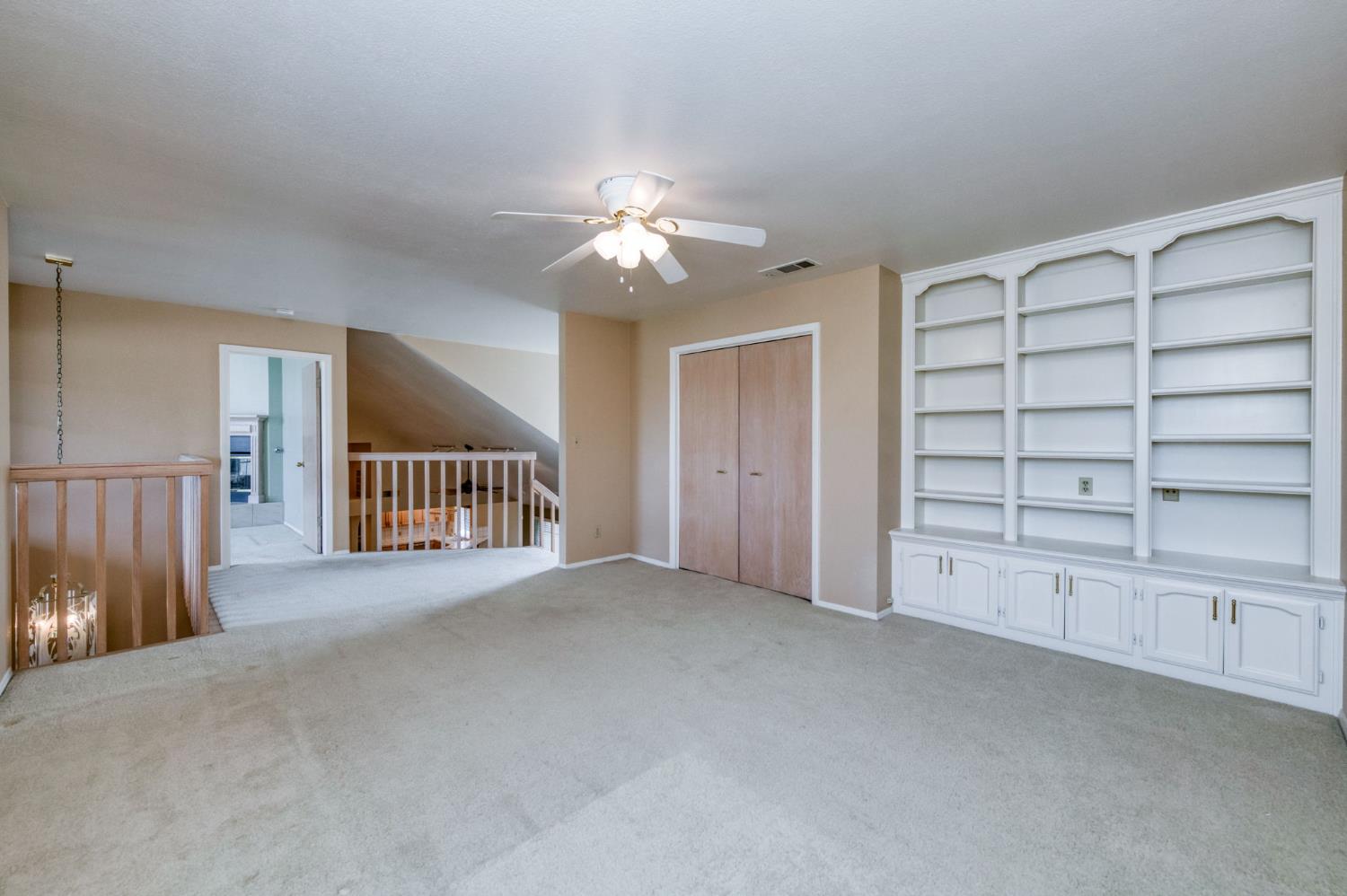 1453 E Decatur Ave, Fresno, CA 93720