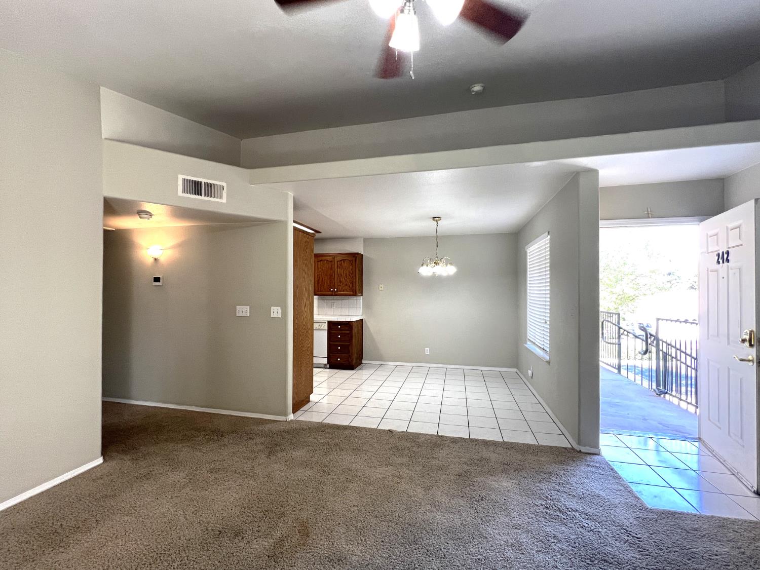 1542 E Alluvial Ave #242, Fresno, CA 93720