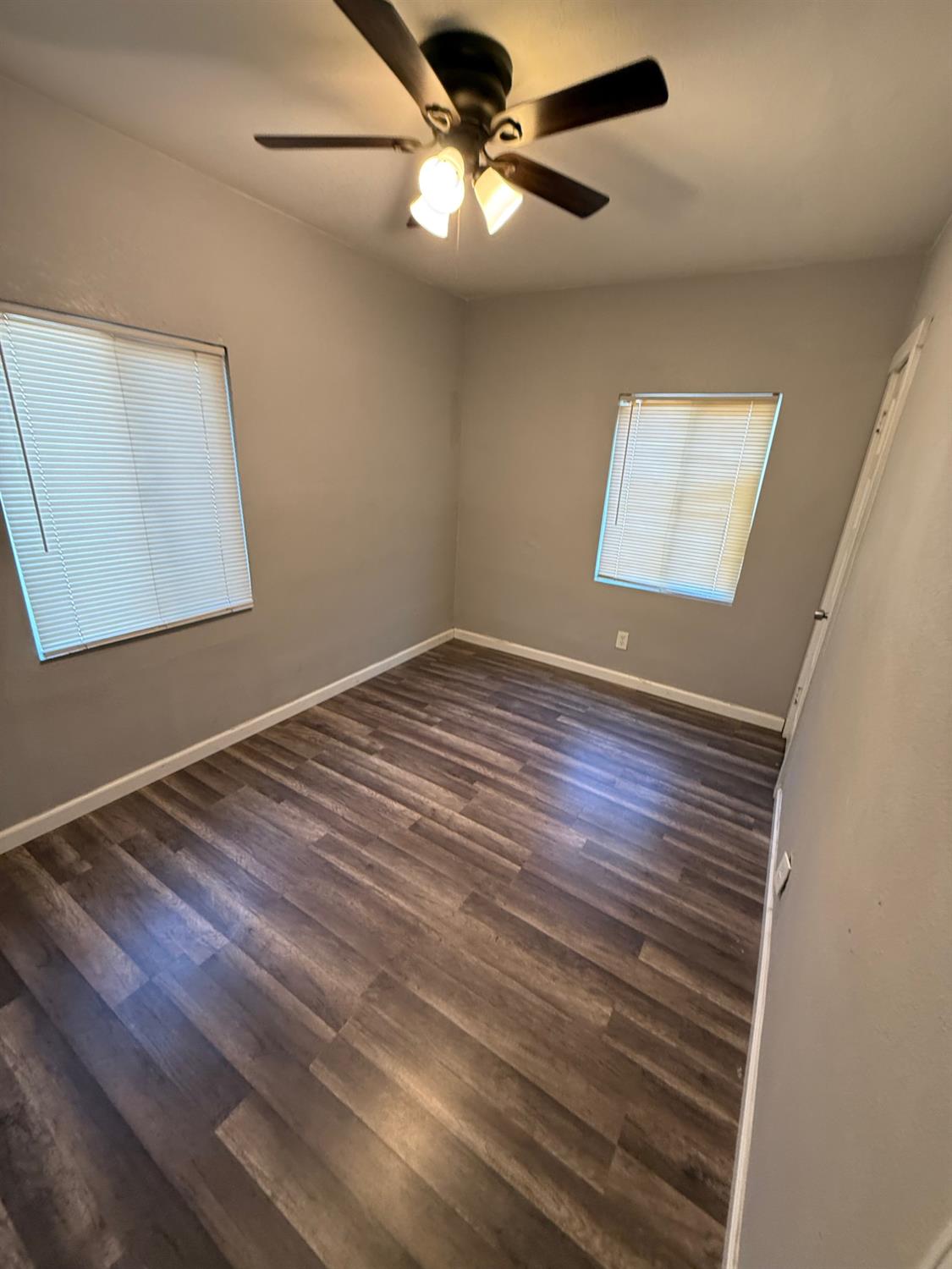 817 S 8Th St, Fresno, CA 93702