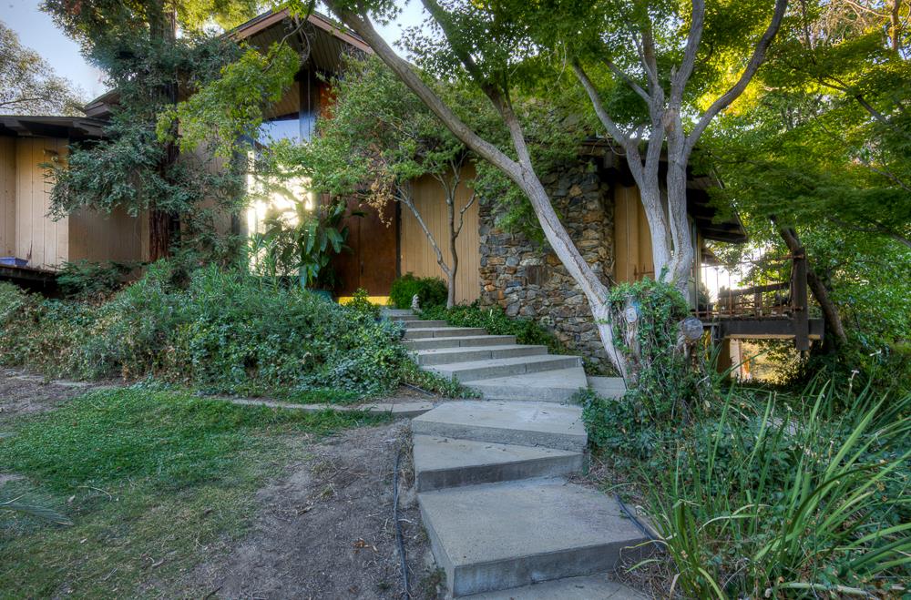 21197 Tollhouse Rd, Clovis, CA 93619