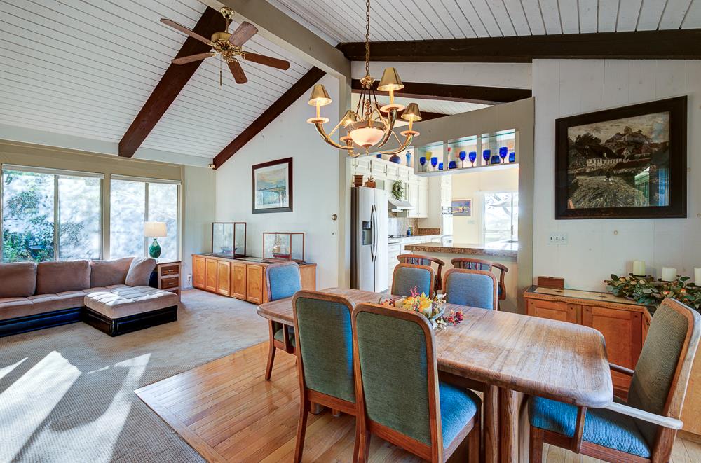 21197 Tollhouse Rd, Clovis, CA 93619