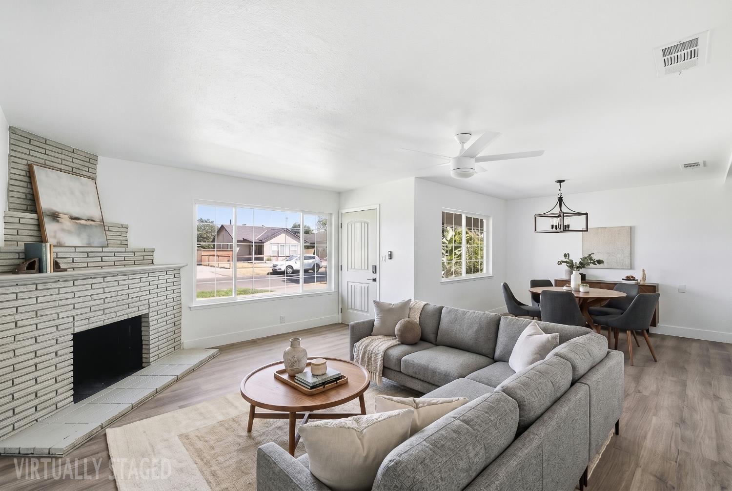 4782 E Nevada Ave, Fresno, CA 93702