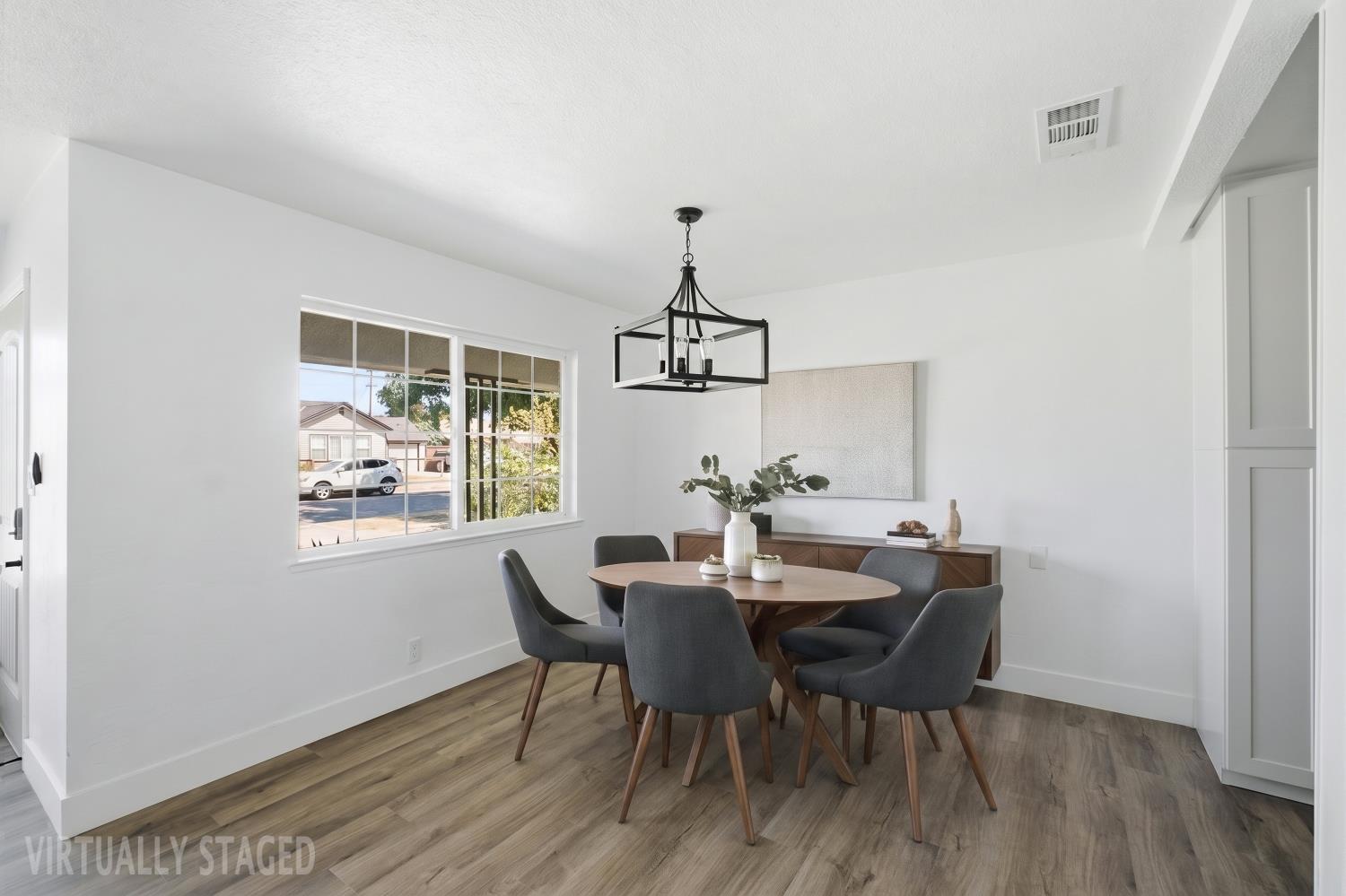 4782 E Nevada Ave, Fresno, CA 93702