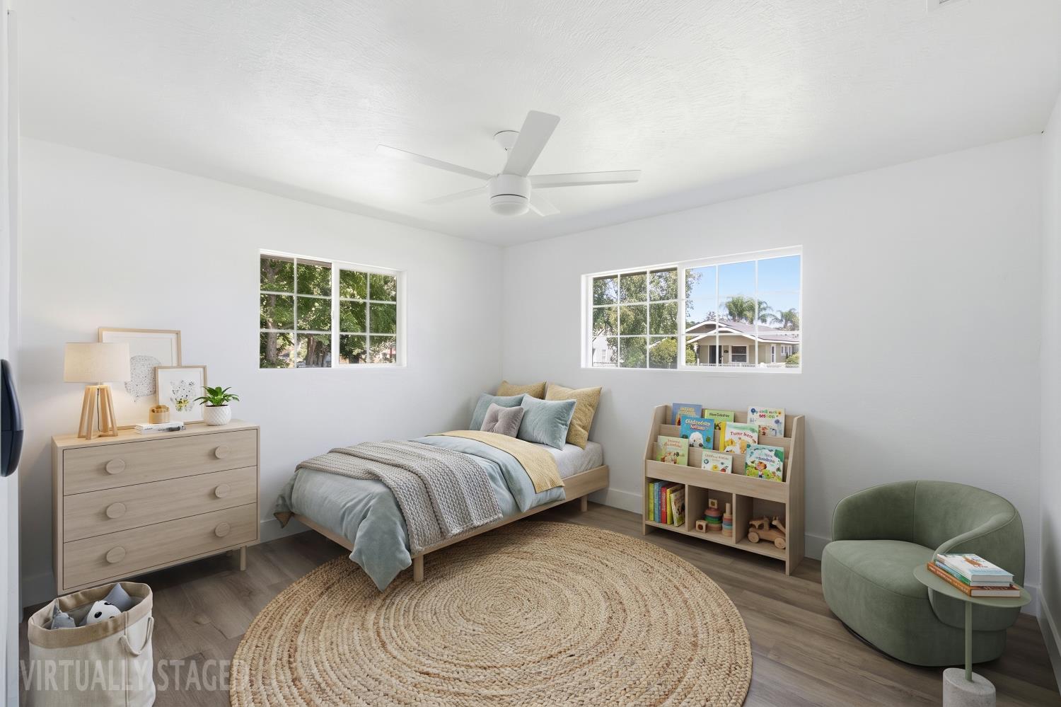4782 E Nevada Ave, Fresno, CA 93702