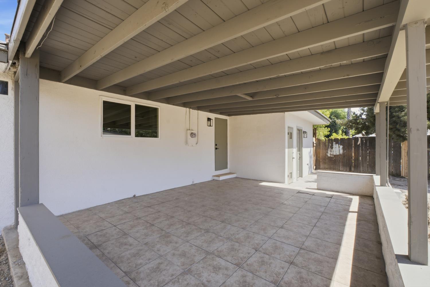 4782 E Nevada Ave, Fresno, CA 93702