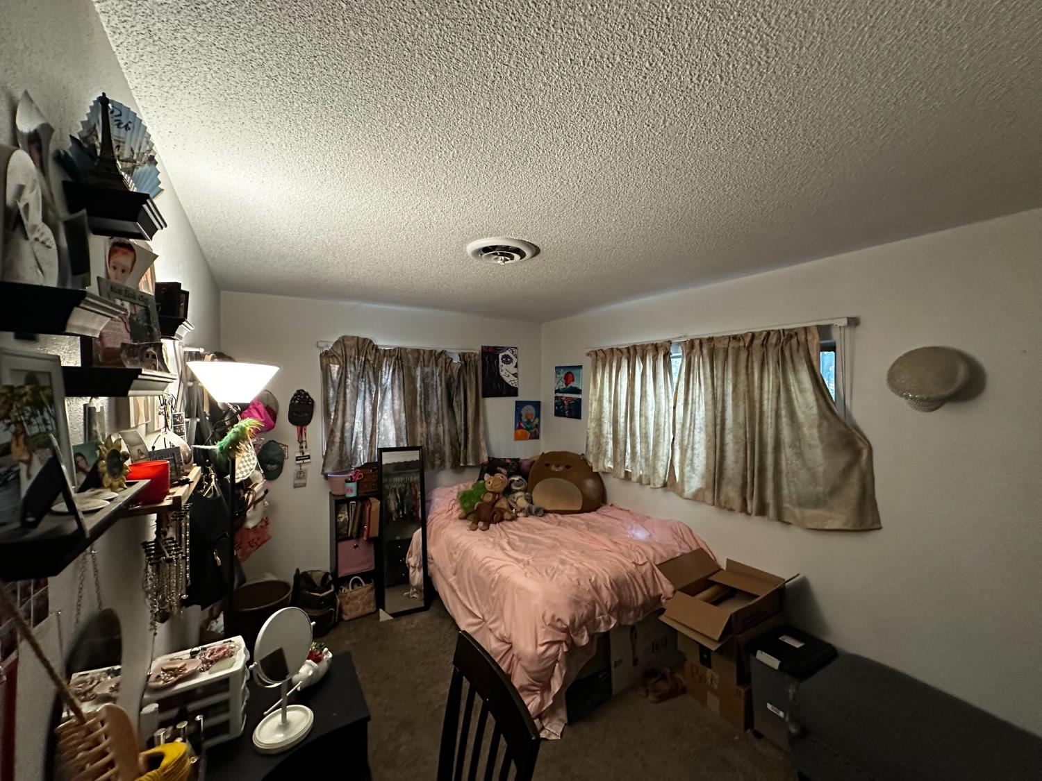 4127 E Nevada Ave, Fresno, CA 93702