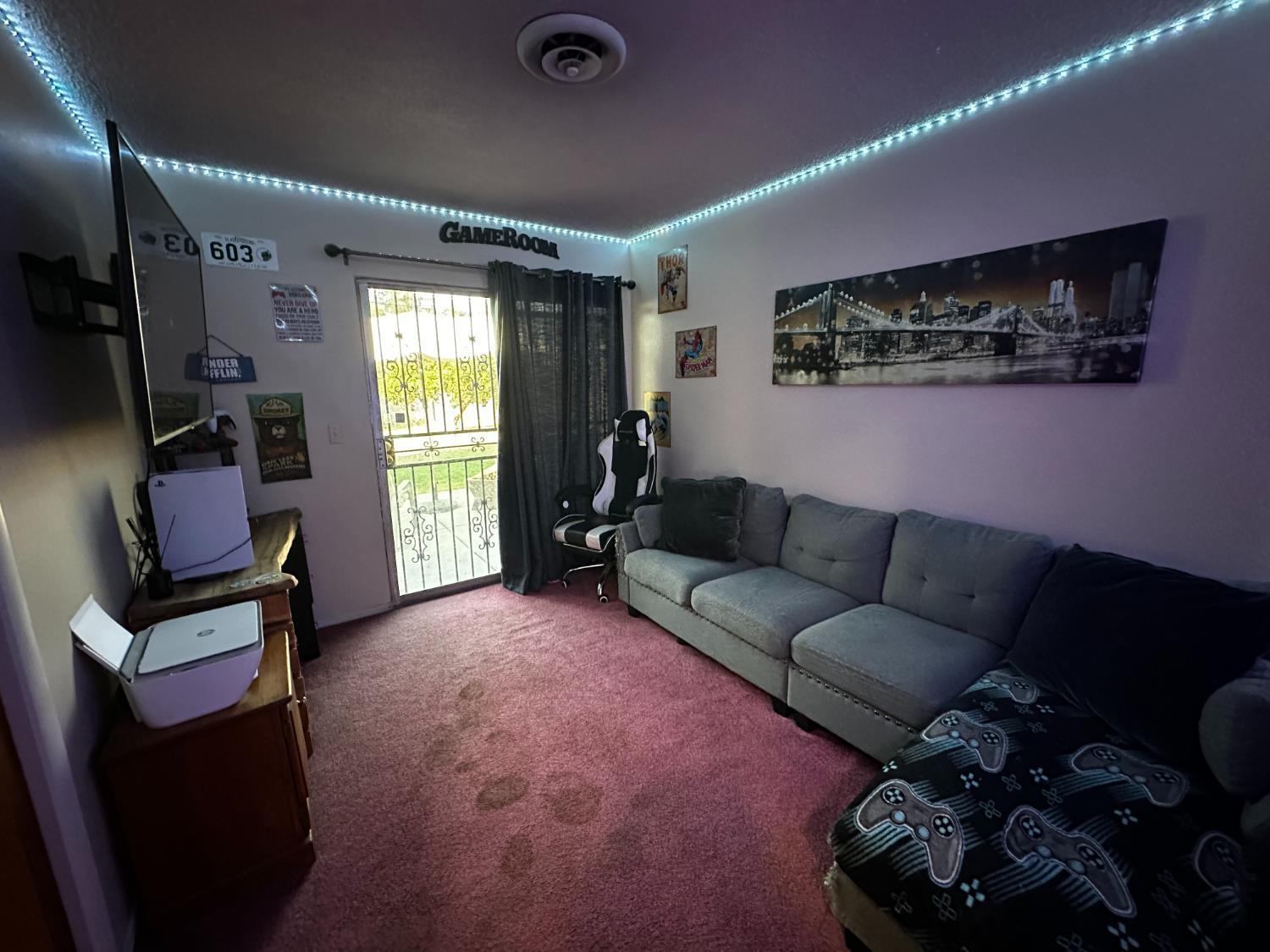 4127 E Nevada Ave, Fresno, CA 93702