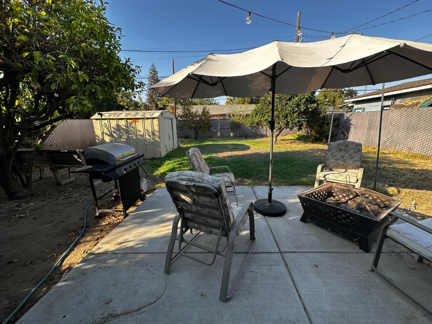 4127 E Nevada Ave, Fresno, CA 93702