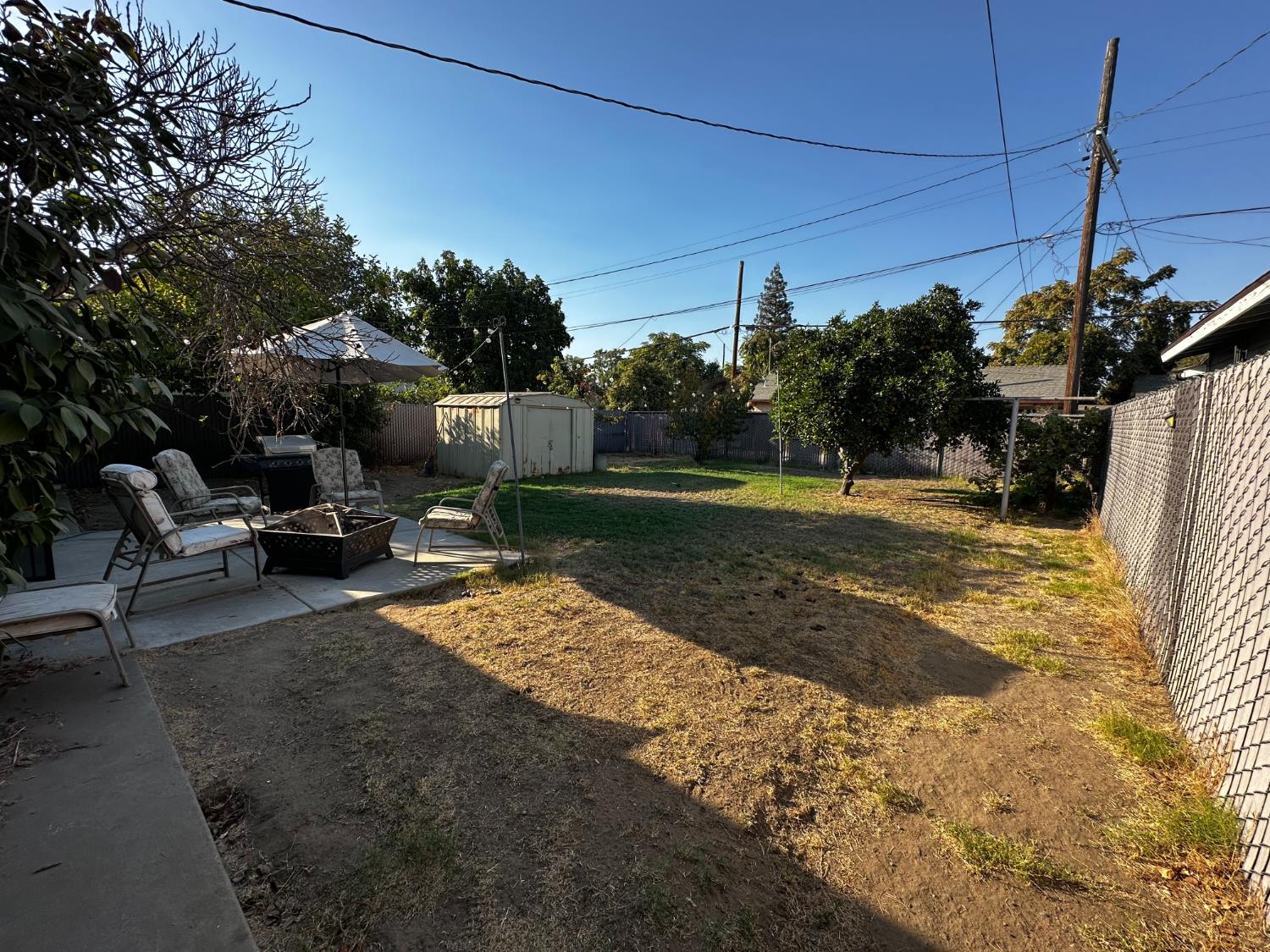 4127 E Nevada Ave, Fresno, CA 93702