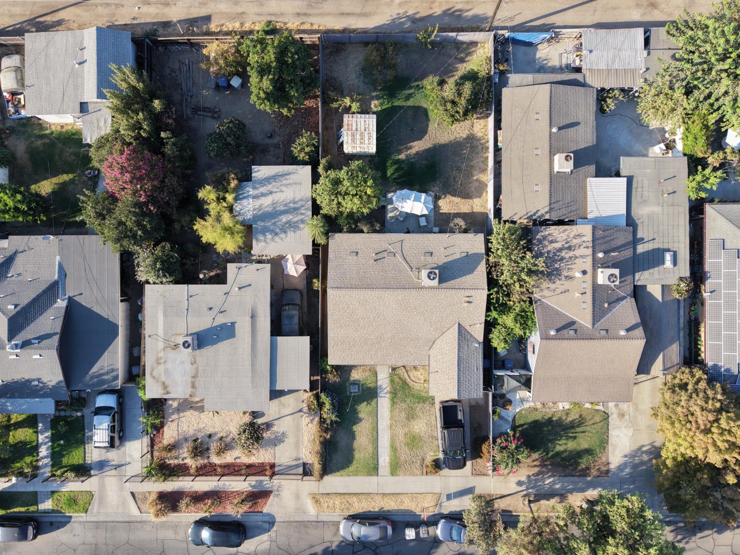 4127 E Nevada Ave, Fresno, CA 93702