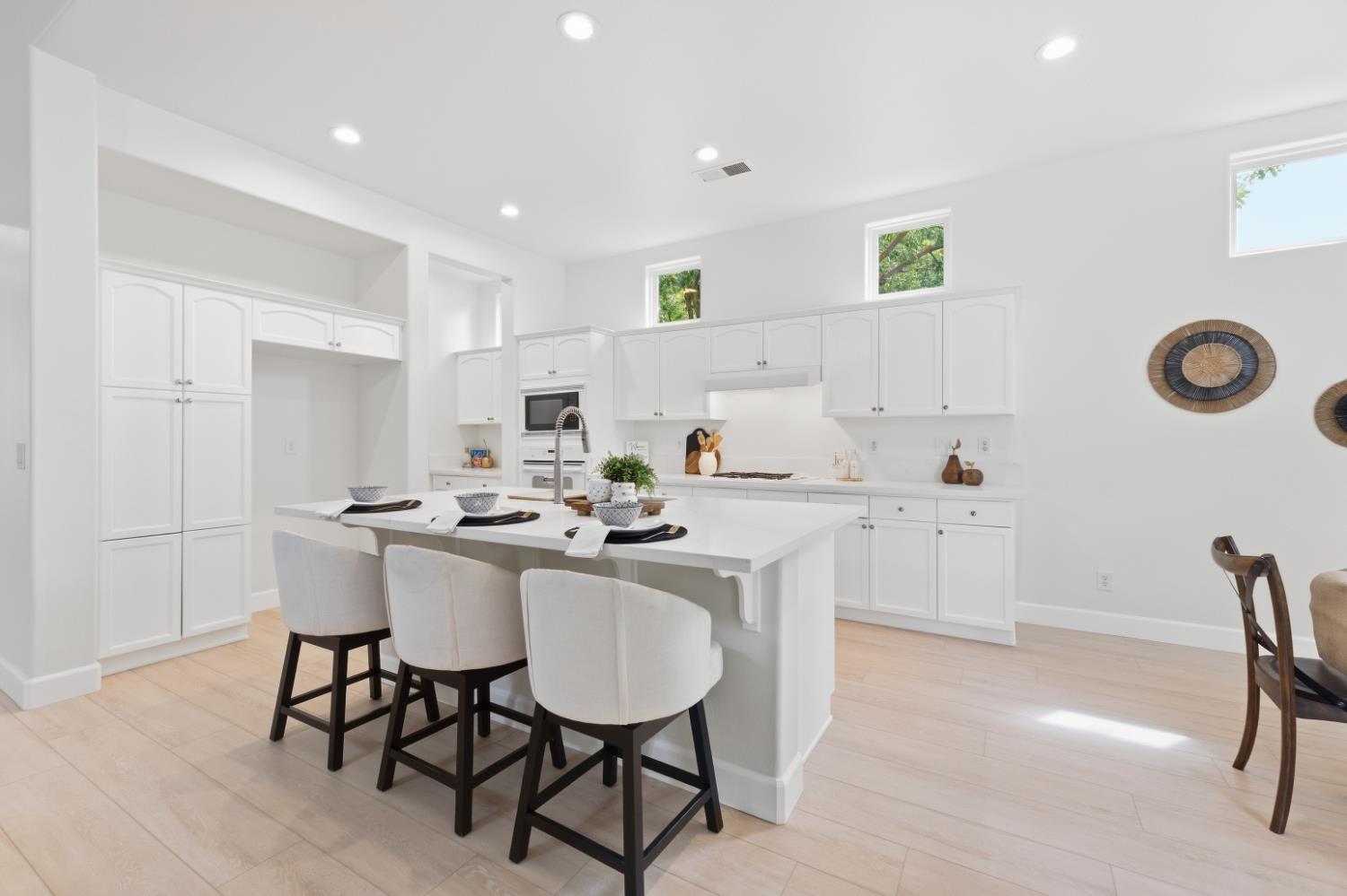 4769 N Emerald Peak Dr, Clovis, CA 93619