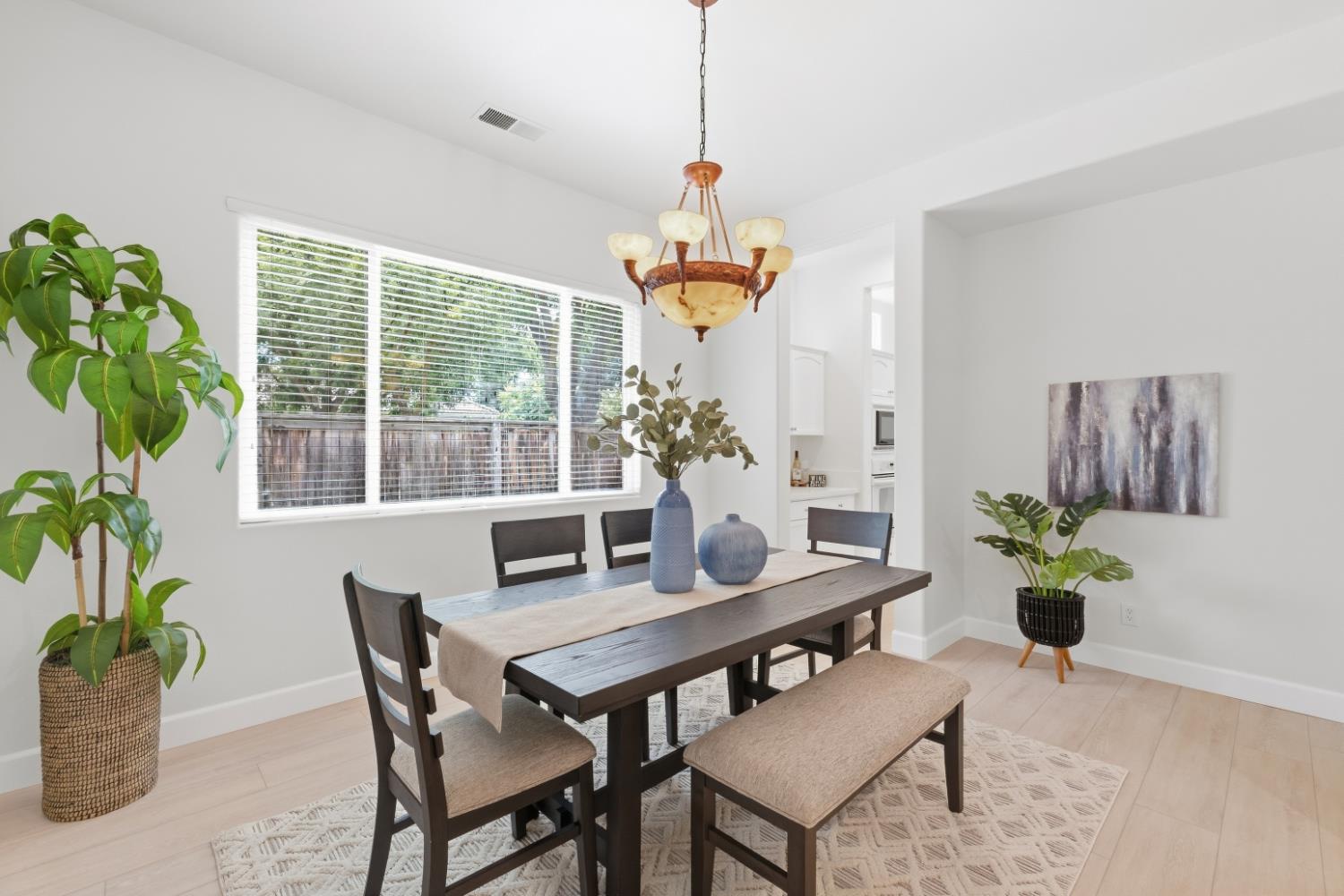 4769 N Emerald Peak Dr, Clovis, CA 93619