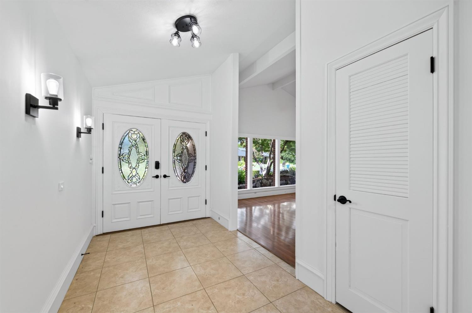 2527 W San Madele Ave, Fresno, CA 93711