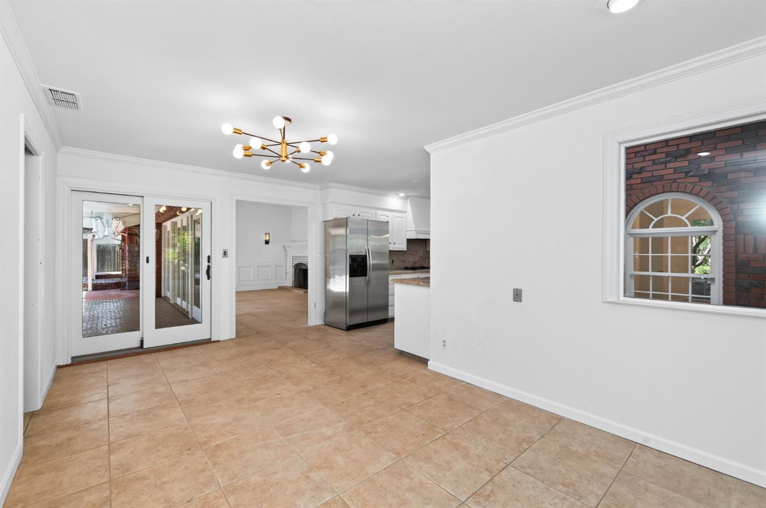 2527 W San Madele Ave, Fresno, CA 93711