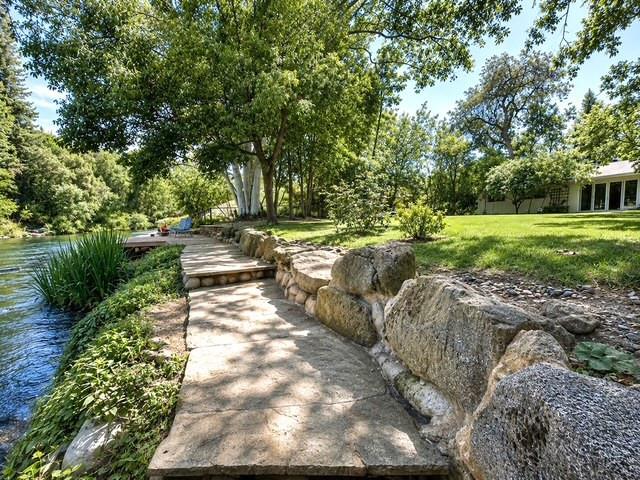 210 Wood Duck Ave, Sanger, CA 93657