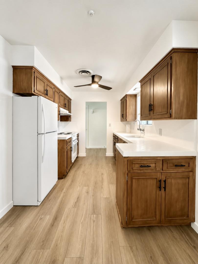 210 Wood Duck Ave, Sanger, CA 93657
