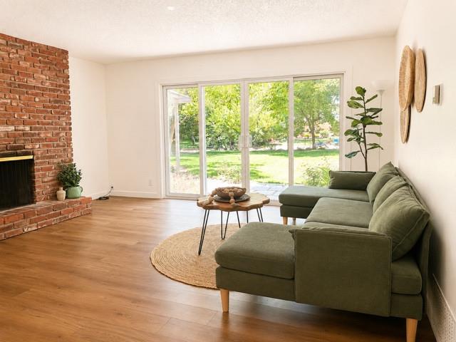 210 Wood Duck Ave, Sanger, CA 93657
