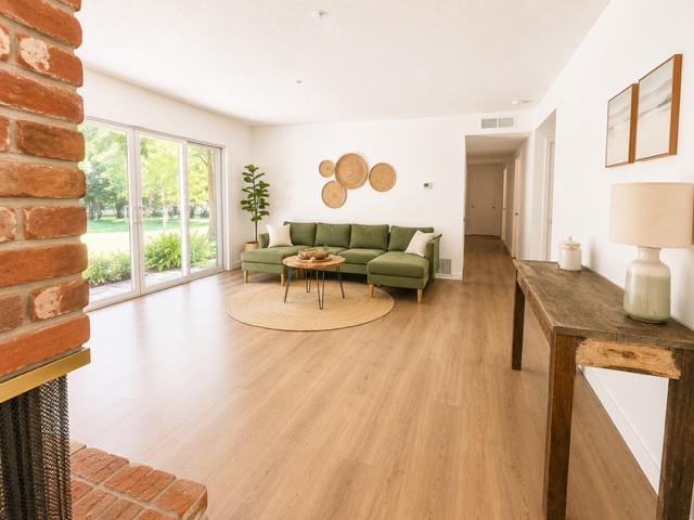 210 Wood Duck Ave, Sanger, CA 93657