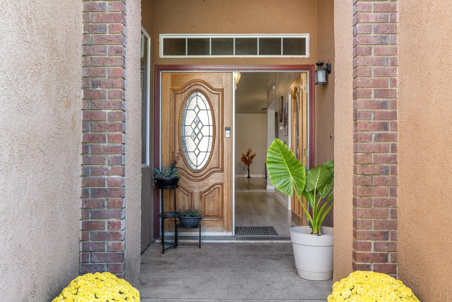2649 Hillcrest St, Selma, CA 93662