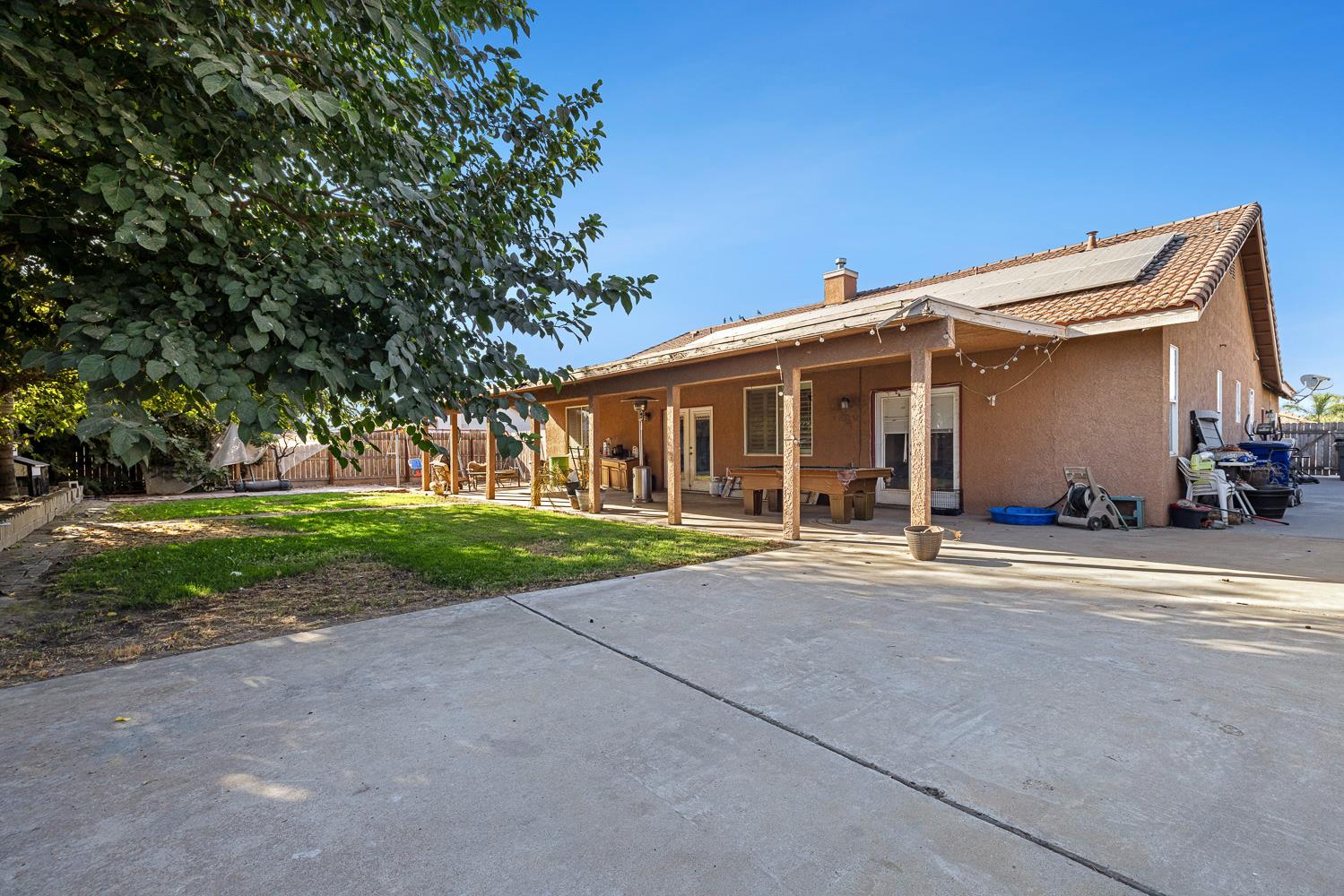 2649 Hillcrest St, Selma, CA 93662