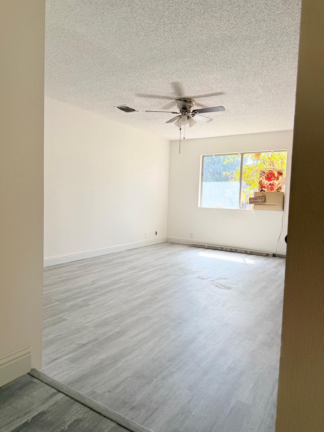 2807 E Norman, Visalia, CA 93292