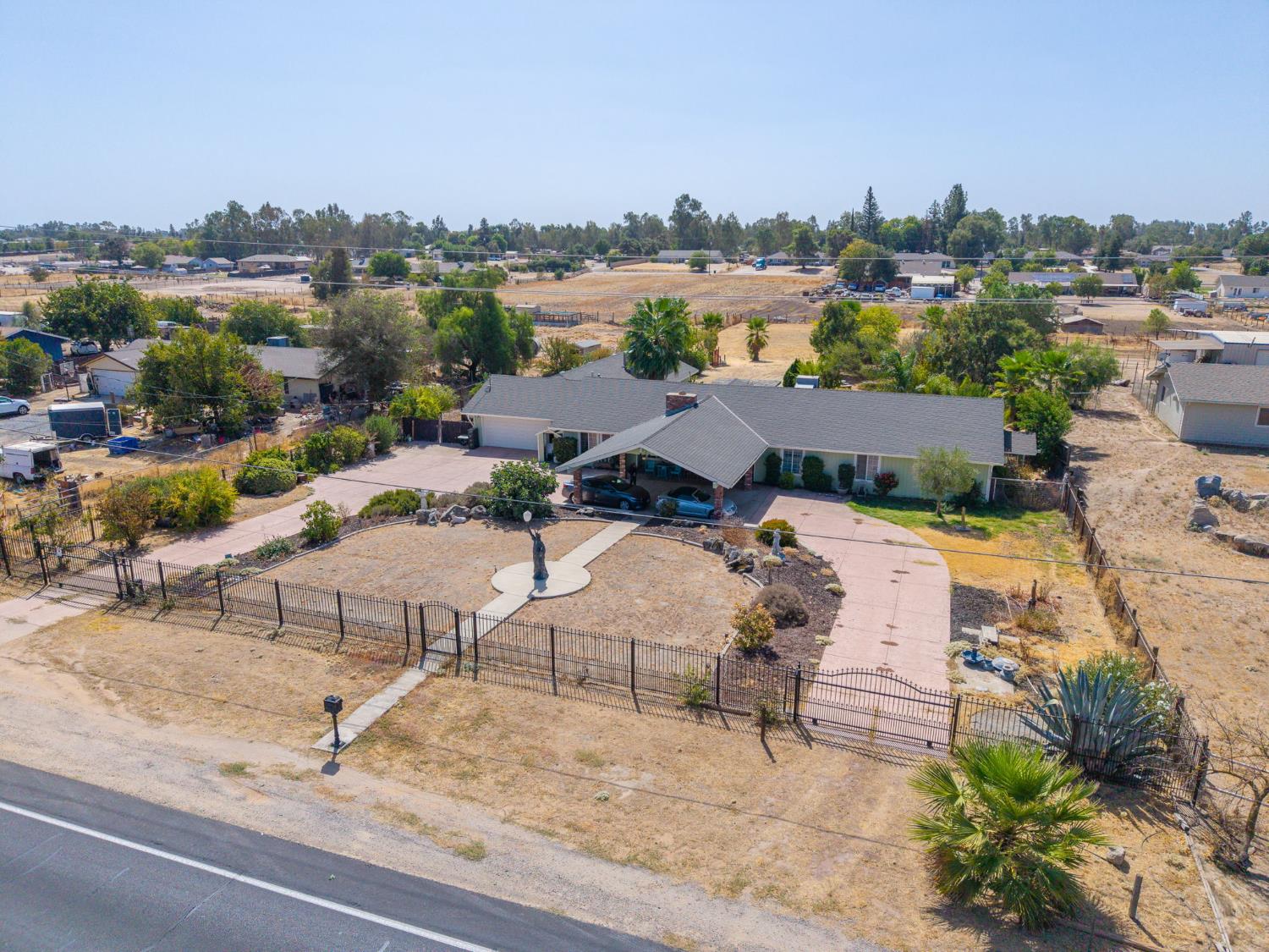 34786 Avenue 15, Madera, CA 93636