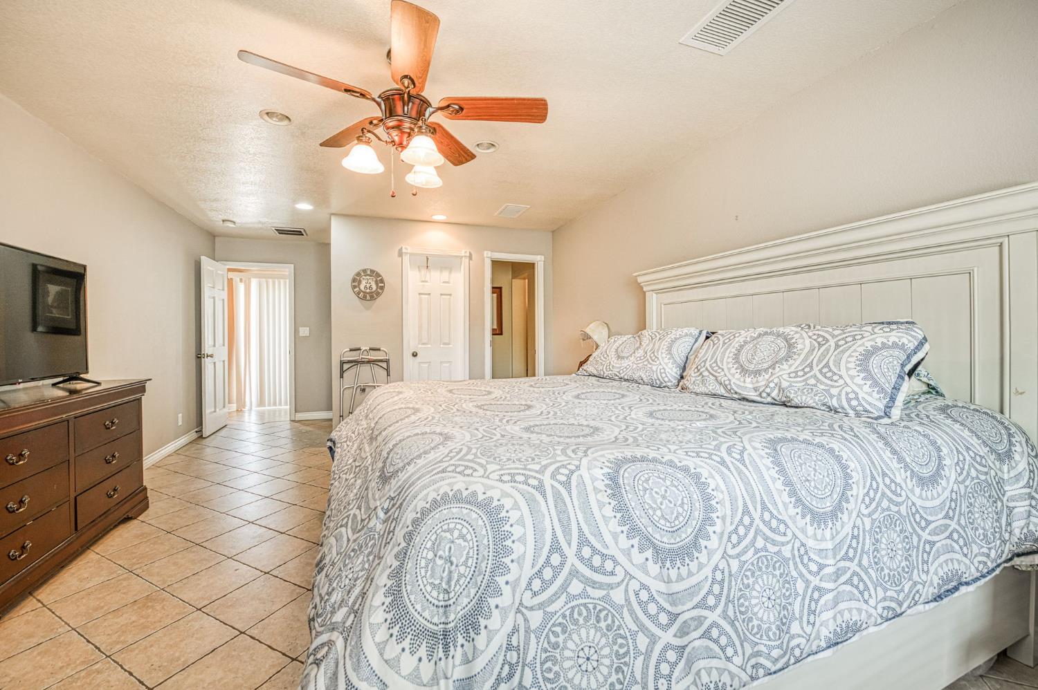 34786 Avenue 15, Madera, CA 93636