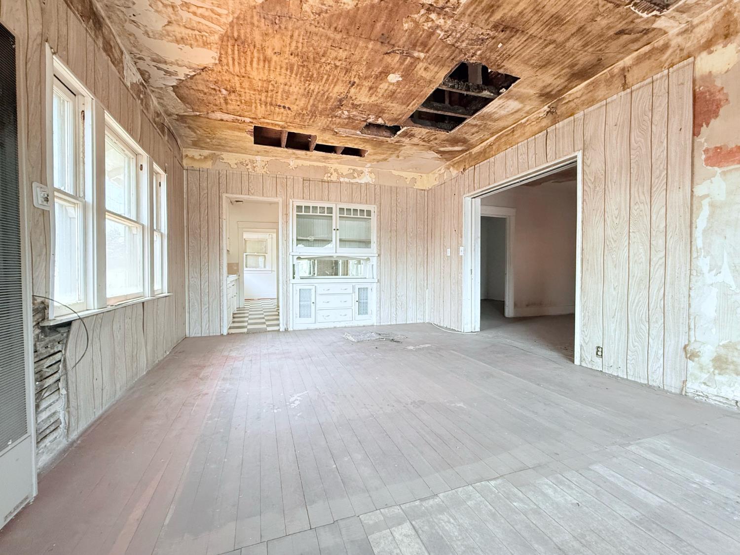 2525 C St, Selma, CA 93662
