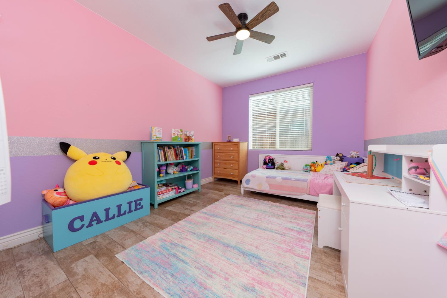 3240 W Lark Ave, Visalia, CA 93291